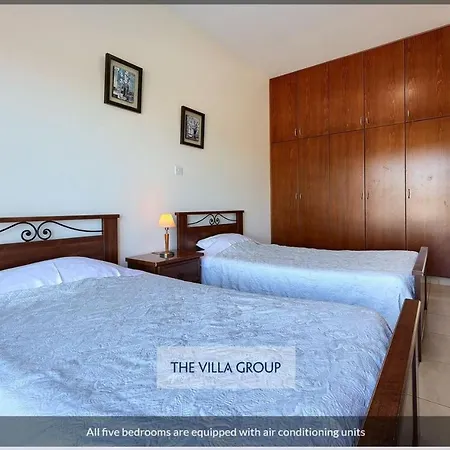 Nayia Paradise Villa! In Cyprus וילה Paphos