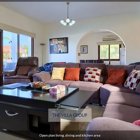 Nayia Paradise Villa! In Cyprus וילה Paphos
